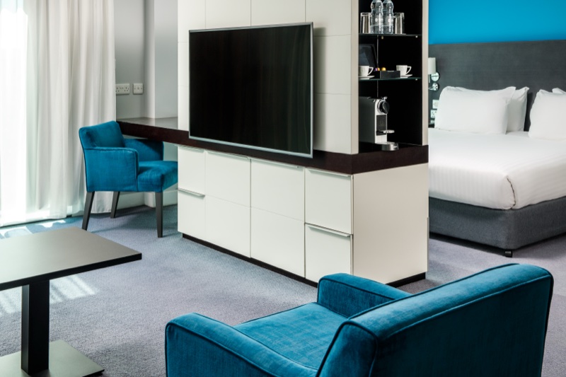 Suite TV area