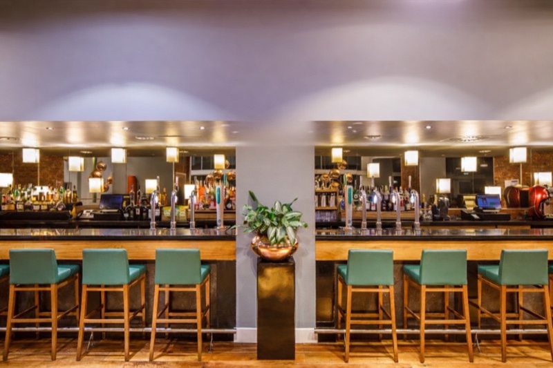 Tafarn bar